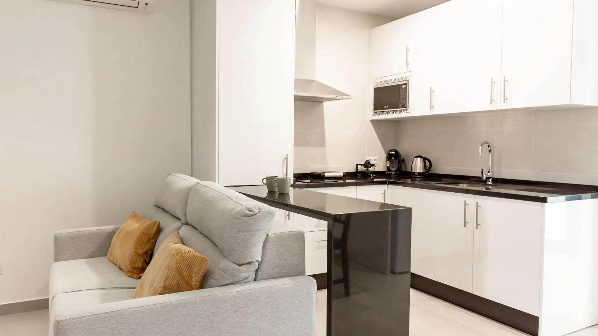 Apartamentos Kouohana Fuengirola 0*,  Spagna